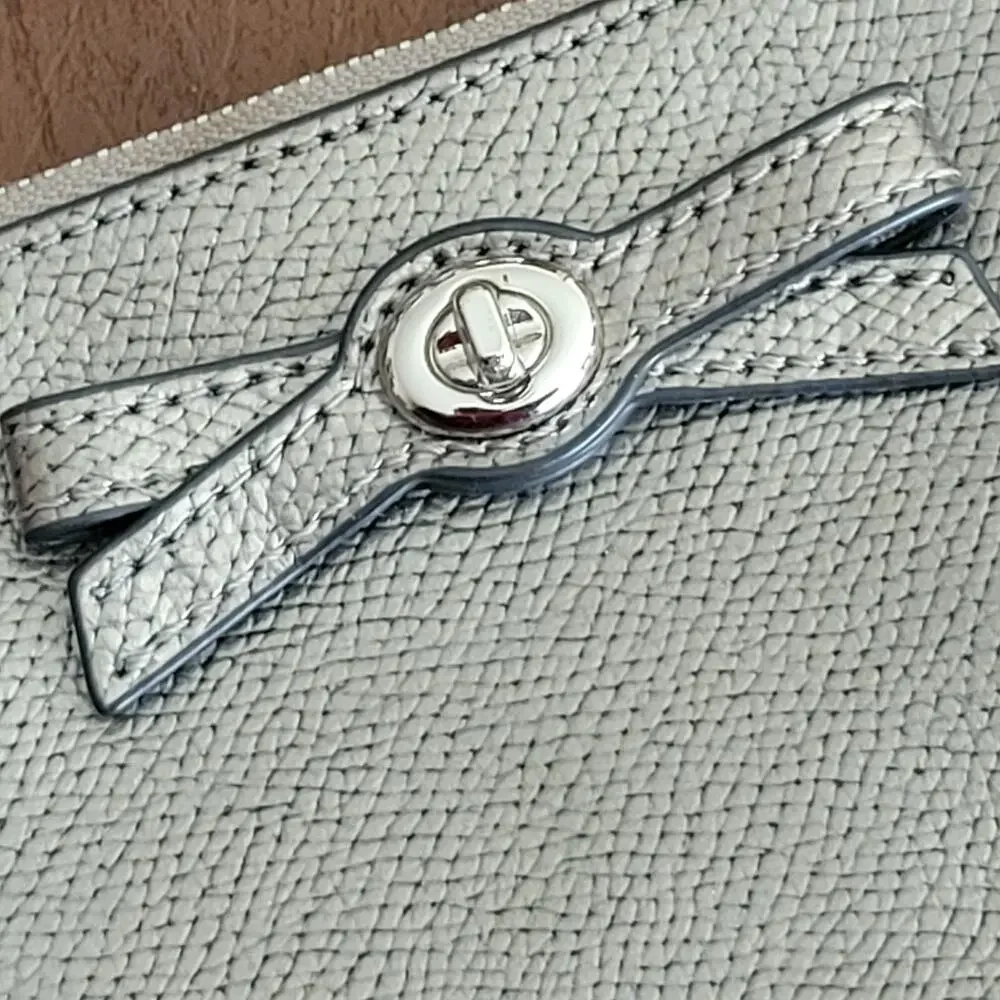 Coach Turnlock Small Wristlet with Bow Silver Gray Leather Wallet